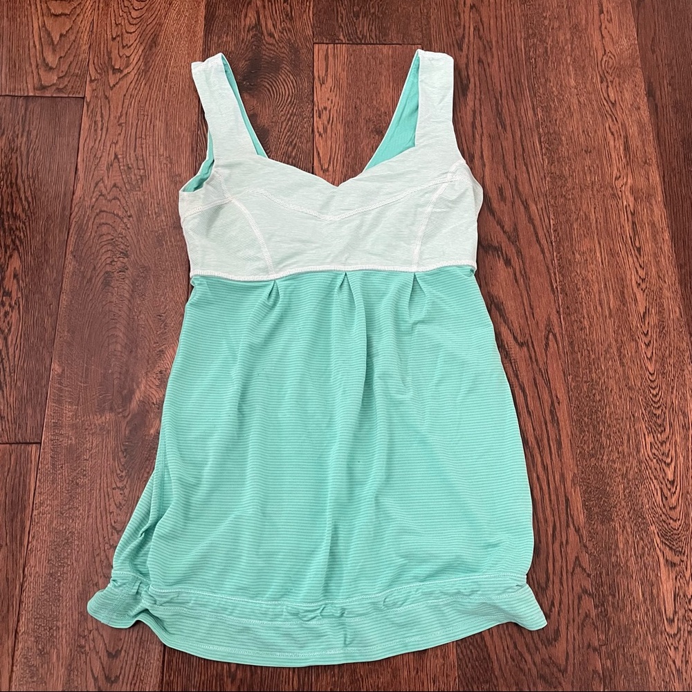 Lululemon - Pale Green Tank Top - Size 4